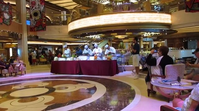Royal Princess Cruise - Fruit & Vegetable Carving Demo - April 2019 смотреть онлайн