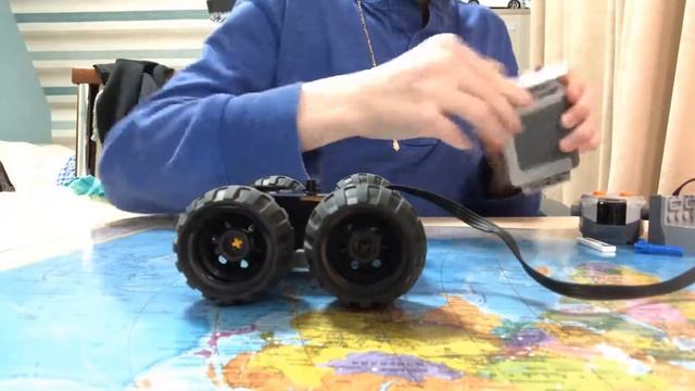 Маленькая машинка из Лего самая быстрая смотреть онлайн