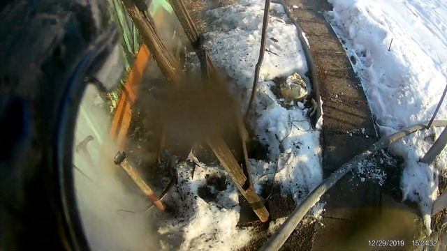 Горит дачный дом,а внутри баллон! смотреть онлайн