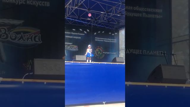 Радмила Исхакова 5 лет "Раз ладошка, два ладошка" смотреть онлайн