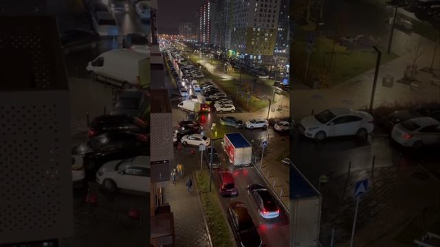 ? Дорожный коллапс в Дрожжинских дворах. Пробки 10 баллов. смотреть онлайн