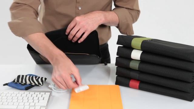 WaterField Designs Unveils the iPad Travel Express(TM) -- Buy the iPad 2 a Ticket to Ride смотреть онлайн