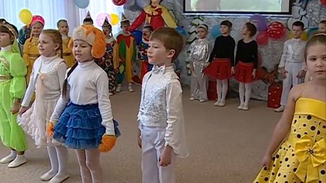 Цирк, песня "Дом на колесах" смотреть онлайн