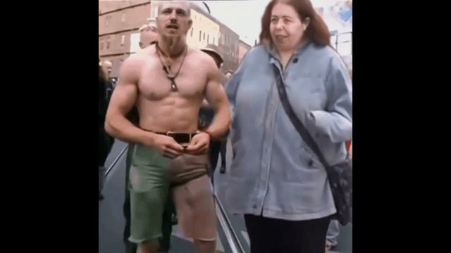 Грязные танцы Леночки Хеппи...#lenahappy #ленахеппи #пародииналенухеппи