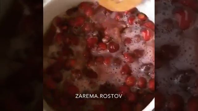 Густое варенье из клубники с целыми ягодами! Клубничное варенье на зиму! смотреть онлайн