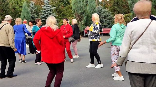 А ТЫ ЛЮБОВЬ МОЯ ПЕРВАЯ! ТАНЦЫ ХАРЬКОВ УКРАИНА СЕНТЯБРЬ 2023 смотреть онлайн