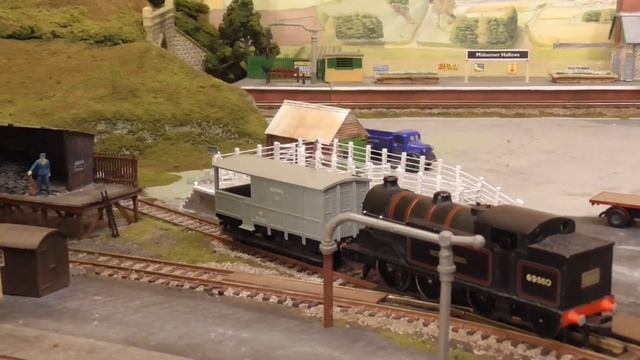 Hornby Dublo 2 Rail Layout Update смотреть онлайн
