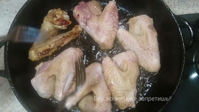 Домашняя курица с подливой Homemade Chicken with Gravy смотреть онлайн