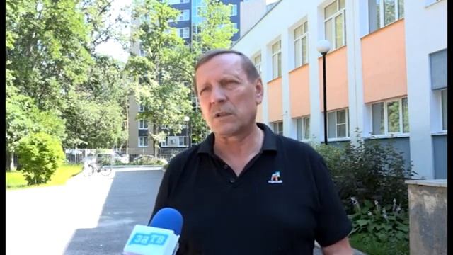 В Заречном модернизируют автостоянку у детского сада №7 смотреть онлайн