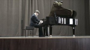 Гиллок "Фонтан под дождем". Исп. Ермолаев Иван.