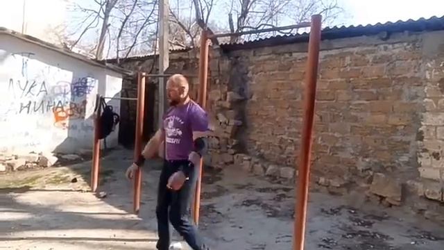 Интервальная тренировка на турниках 02.04.20 смотреть онлайн