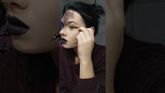 Chuck SFX Halloween makeup tutorial смотреть онлайн