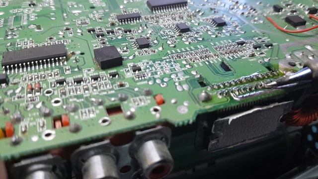Замена TDA микросхемы. Как правильно выпаять. смотреть онлайн