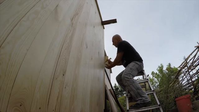 Стенка шкаф на террасе. Дача. смотреть онлайн