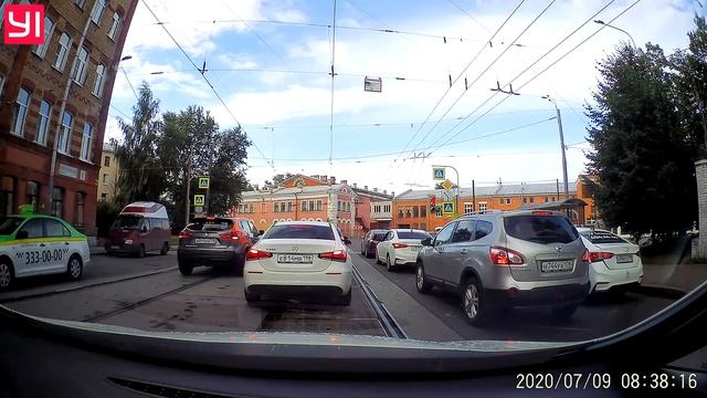 Каршеринг на встречных трамвайных путях (09.07.20) смотреть онлайн