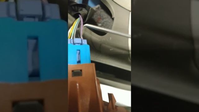 2005 Toyota Highlander door panel remove смотреть онлайн