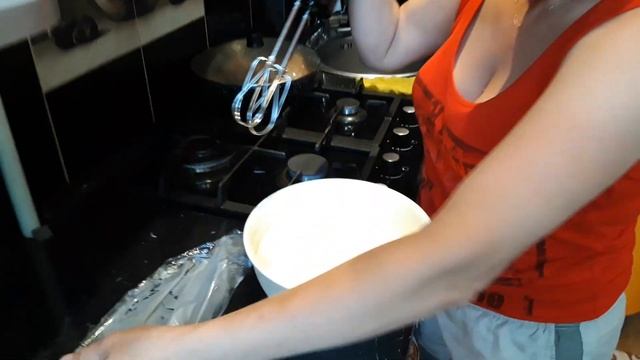 Ух ты, мороженое ! Из домашних сливок.. смотреть онлайн