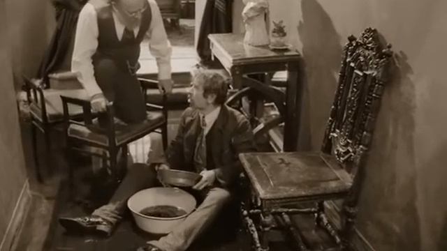 Шариков: до чего же вредное животное, кота я имею ввиду. Собачье сердце смотреть онлайн