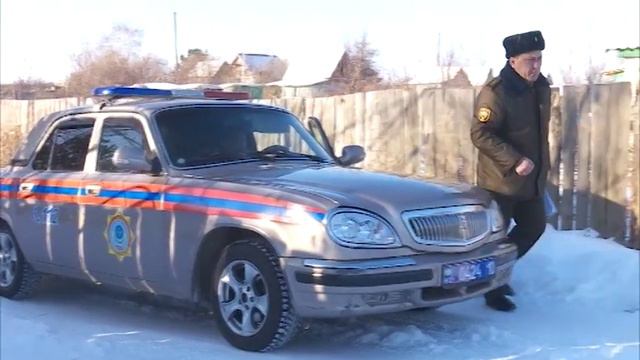 Пожарные для профилактики обходят частные дома в Костанайской области