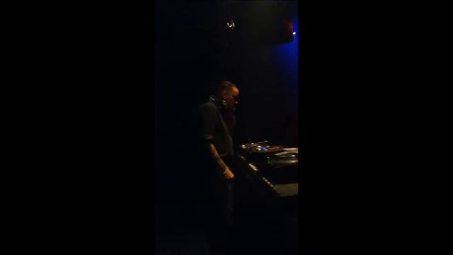Andrew Weatherall@Petrol, Antwerp, Belgium 18/02/2012 pt2 смотреть онлайн