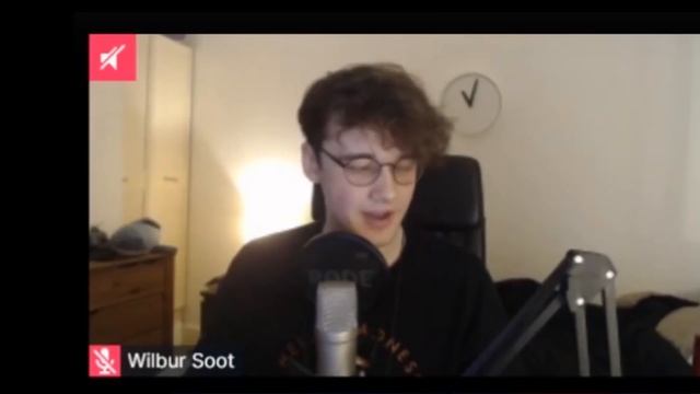 Wilbur soot proceeding to eat three bananas while the girls argue about simps смотреть онлайн