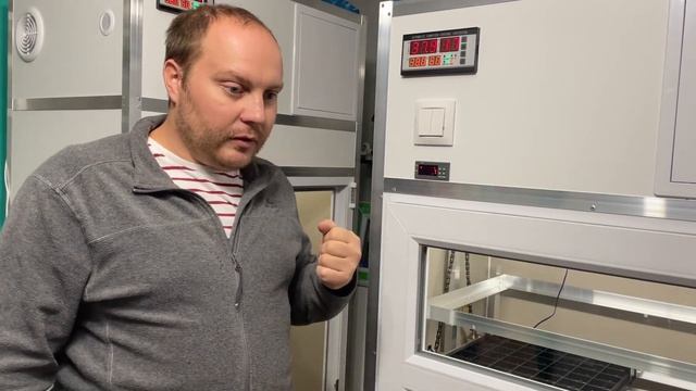 Где у курицы датчик на яйцо? Воронежский инкубатор в Темрюк. смотреть онлайн