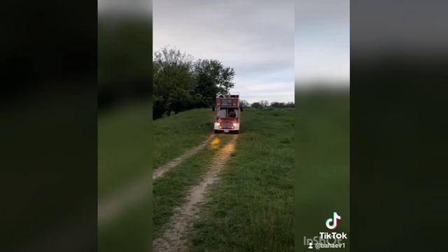 Сделали двухэтажный лондонский миниавтобус . смотреть онлайн