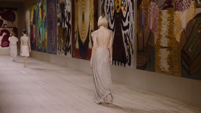 Dior Spring-Summer 2022 Haute Couture Show смотреть онлайн