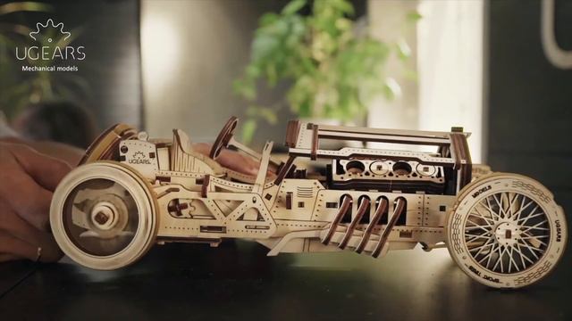 Ugears U 9 Grand Prix Car Mechanical model kit смотреть онлайн