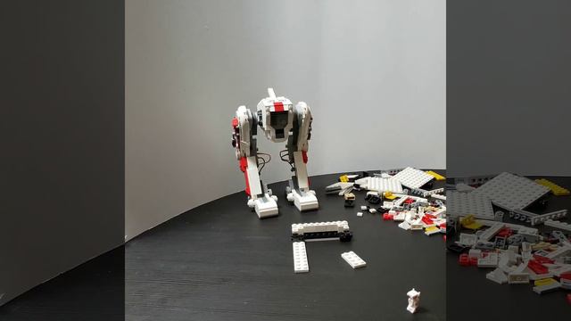 Lego BD-1 Timelapse смотреть онлайн
