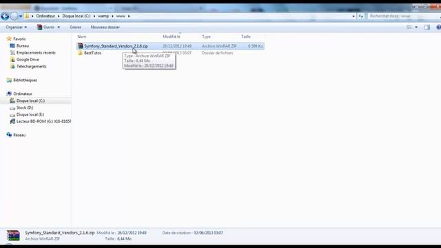 Introduction et Installation du framework symfony 2 en une minute смотреть онлайн