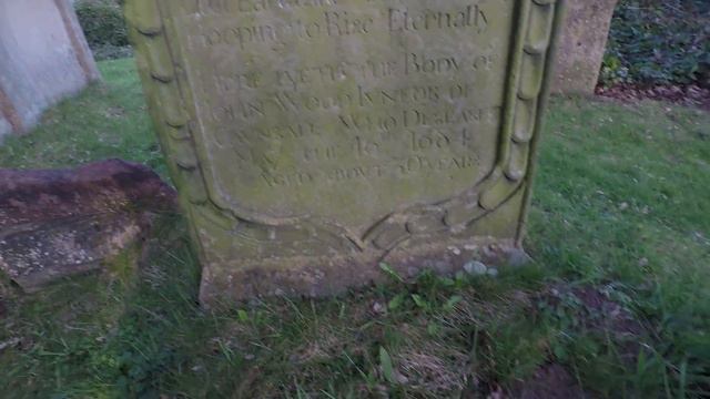 EXPLORING AN ANCIENT GRAVEYARD AND BEAUTIFUL CHURCH St John the baptist church Wolverley смотреть онлайн