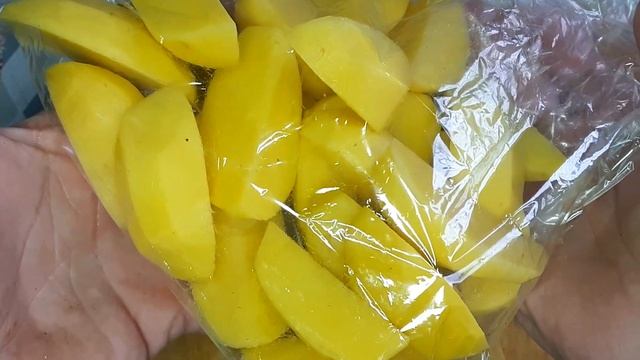 Как приготовить КАРТОШКУ В ДУХОВКЕ. Картофель по-деревенски. Быстро и Вкусно смотреть онлайн