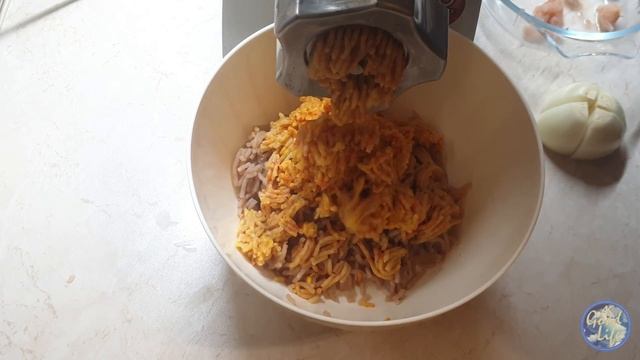 Самая вкусная Фаршированная Щука с сухарями, запеченная в духовке, с гарниром на пару в качестве 4К смотреть онлайн
