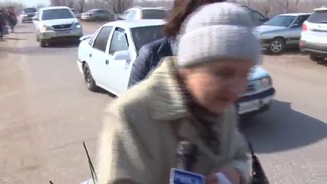 В Радоницу актюбинцы посетили могилы умерших родственников смотреть онлайн