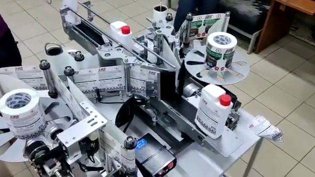 Двухсторонняя этикетировочная машина ВЕГА-ЭТМ 1702 смотреть онлайн