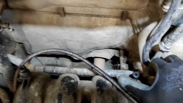 VW Golf 4 троит - непростой случай