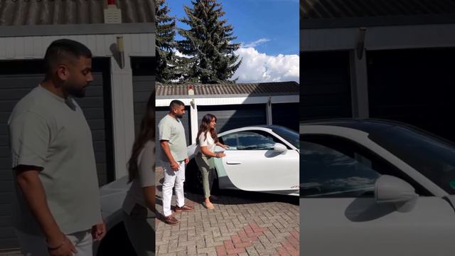 Учим Девушку Правильно Закрывать Дверь в Машине смотреть онлайн