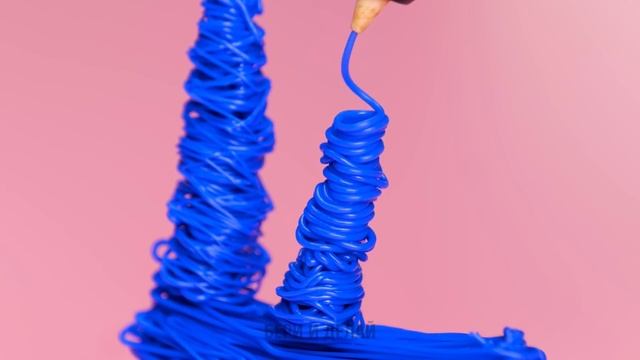 УМНЫЕ ЛАЙФХАКИ И КРАФТ 3D РУЧКОЙ || Самоделки для дома клеевым пистолетом ? смотреть онлайн