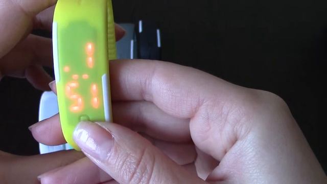 Спортивные светодиодные LED-часы браслет с Китая. смотреть онлайн