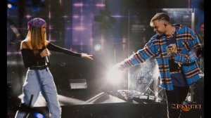 «Не мог оторвать влюбленный взгляд»: кадры закулисной встречи Нюши с Егором Кридом после концерта