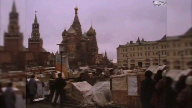Что было в 1990 году у стен кремля смотреть онлайн