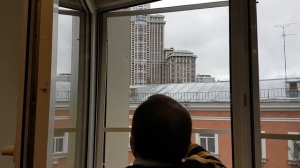 Снятие и установка москитной сетки на плунжерных креплениях