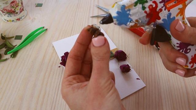 Открытка своими руками. 5 идей поделок из сухих цветов. смотреть онлайн