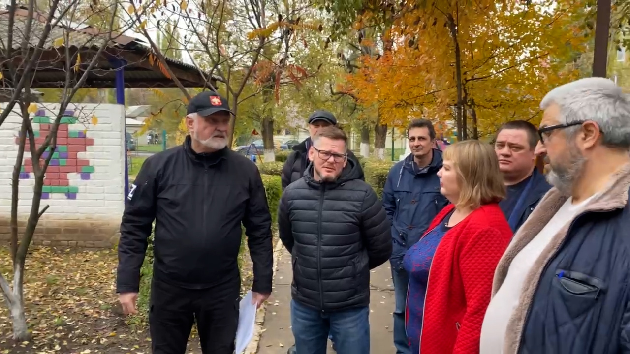 Рабочая поездка Главы Республики Коми в подшефный город Ровеньки Луганской Народной Республики смотреть онлайн