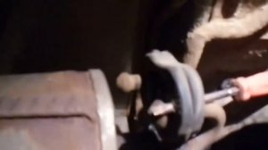 Снятие глушителя с Приоры.