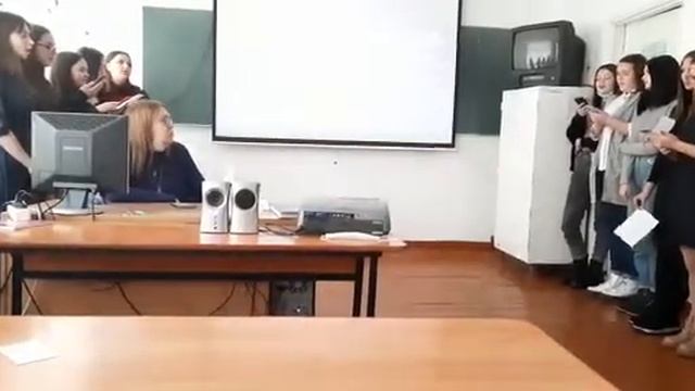 Рождественские посиделки, группа 211 смотреть онлайн