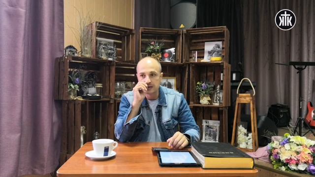 Стрим "Вопросы пастору", отвечает Михаил Карлов, г. Астрахань смотреть онлайн