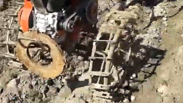 МБ"Салют" засыпаем картошку приспособой, улучшенный вариант смотреть онлайн