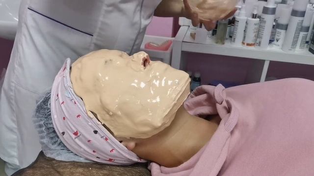 Альгинатная маска и нарощенные ресницы смотреть онлайн